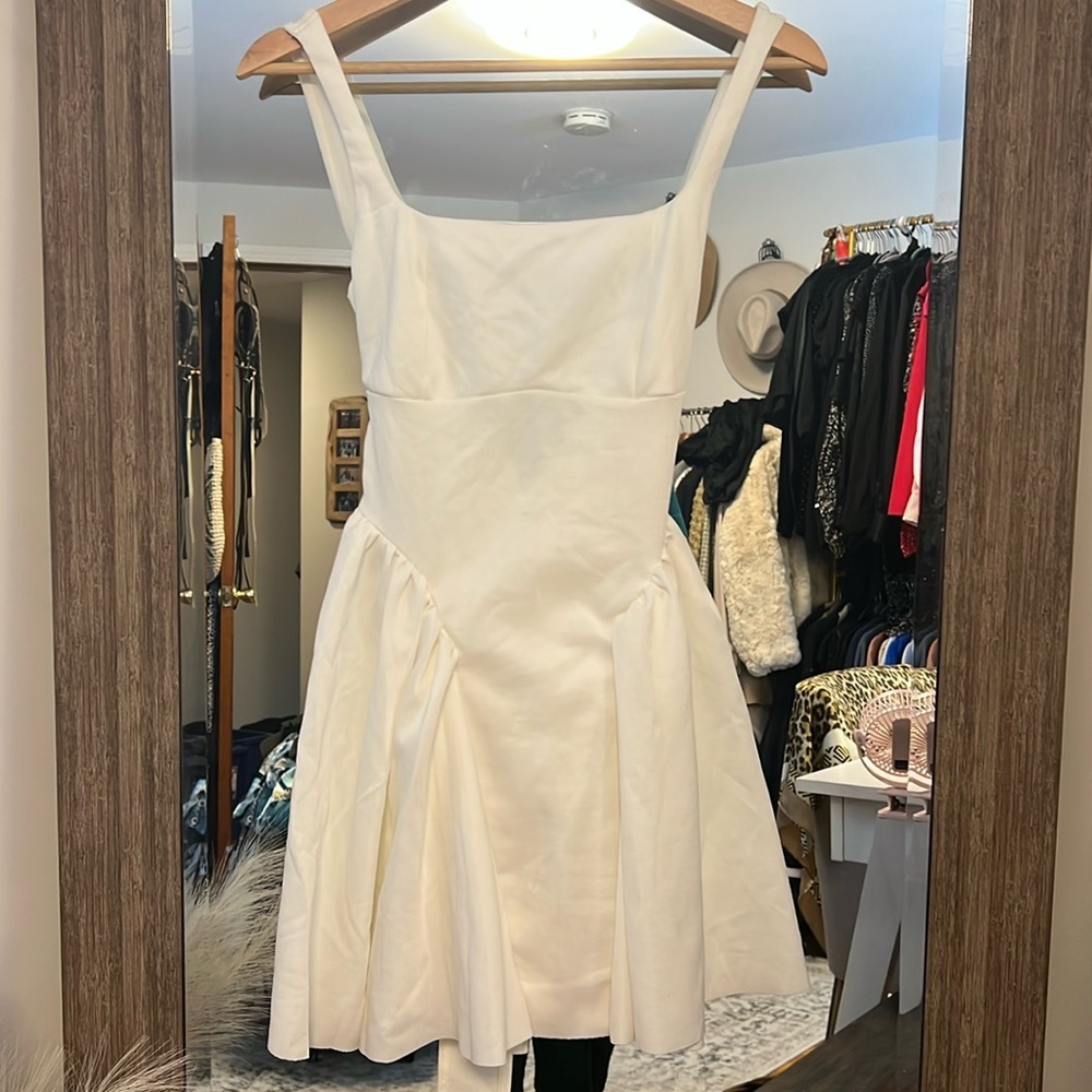 Backless Flowy dress
